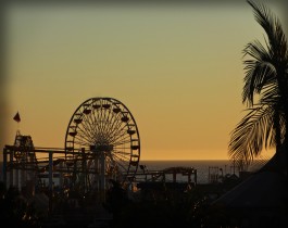 Santa Monica au coucher du soleil