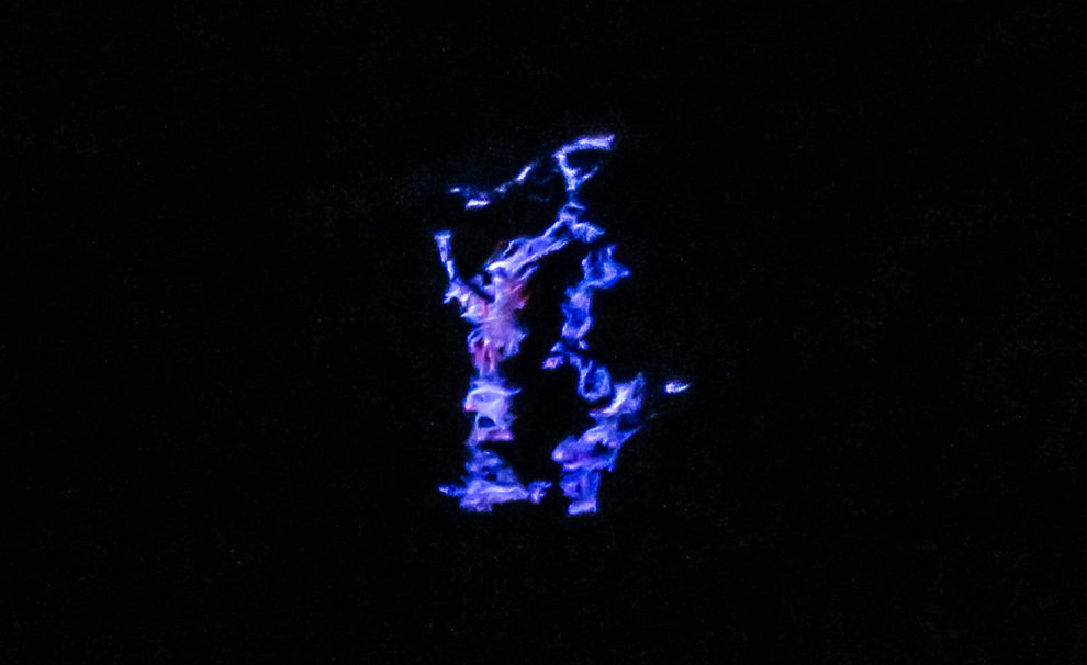 Flame bleue sur le Kawah Ijen
